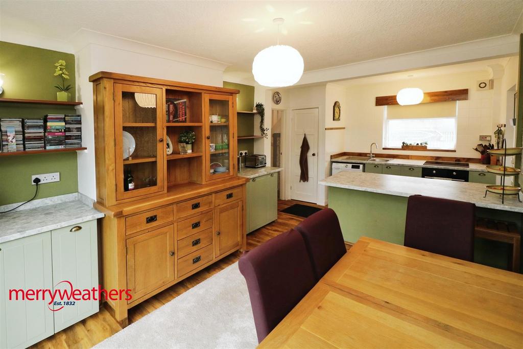 Diniing kitchen