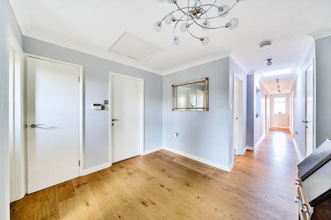 23 Leazes Avenue, Chaldon, Caterham, CR3 5AG