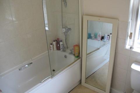 1 bedroom end of terrace house to rent, Albany Road, Chorlton-cum-hardy, Manchester