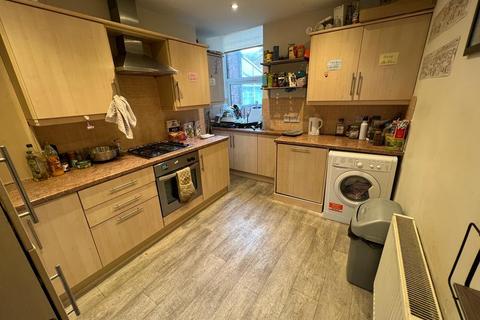 1 bedroom end of terrace house to rent, Albany Road, Chorlton-cum-hardy, Manchester