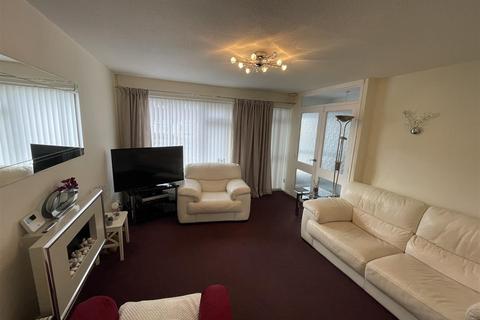 4 Denning Drive, Wirral, CH61 4YH