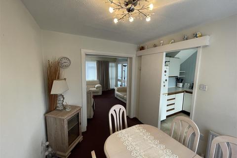 4 Denning Drive, Wirral, CH61 4YH