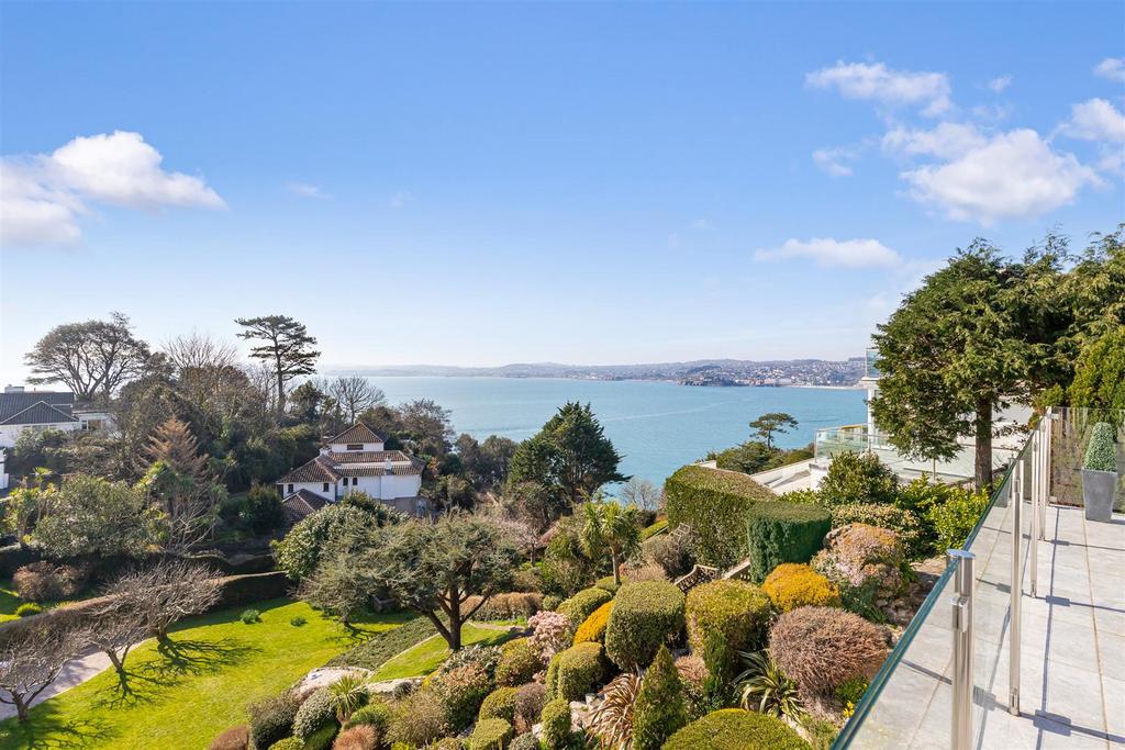 A20 - Rock Edge Rock End Avenue Torquay - 250304.j
