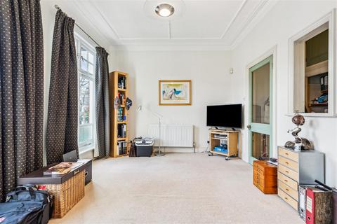 15a Thorney Hedge Road, London, W4 5SB