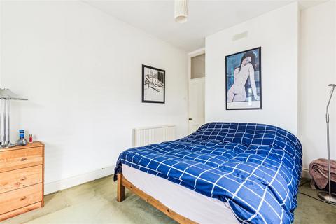 15a Thorney Hedge Road, London, W4 5SB
