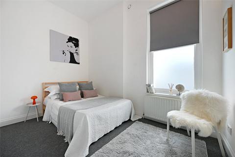 1 bedroom apartment for sale, Loftus Road, Shepherds Bush, London, W12