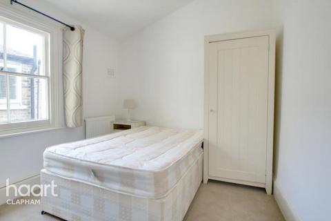 4 bedroom end of terrace house to rent, Musjid Road, London