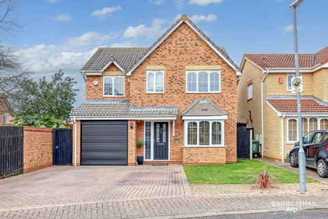 4 bedroom detached house for sale, Kilowan Close, Basildon SS16