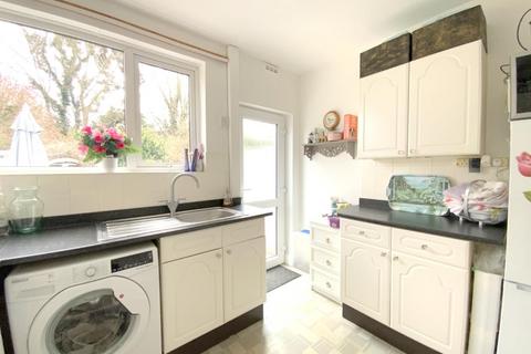 14 Brian Avenue, Waltham, Grimsby, DN37 0JS
