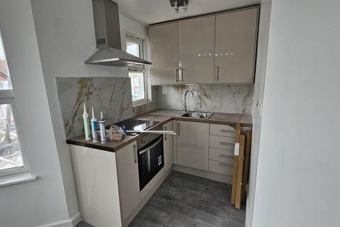 1 bedroom flat to rent, Eastcote Road, South Harrow HA2