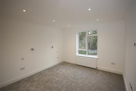 3 bedroom flat to rent, Holden Road, Woodside Park, N12