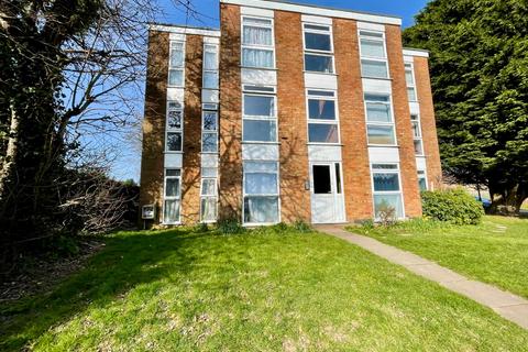 2 bedroom flat for sale, Elderberry Close, Luton, Bedfordshire, LU2 8JD