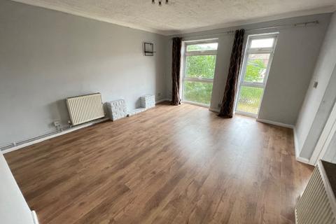 2 bedroom flat for sale, Elderberry Close, Luton, Bedfordshire, LU2 8JD