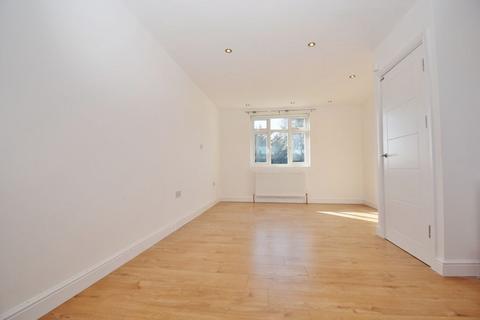 28 The Ridgeway, North Harrow, Harrow, HA2 7QN