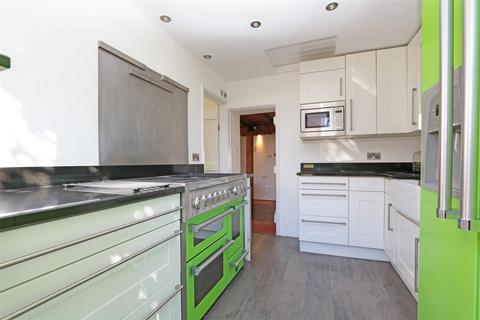 2 bedroom detached house for sale, Chilton Road, Long Crendon