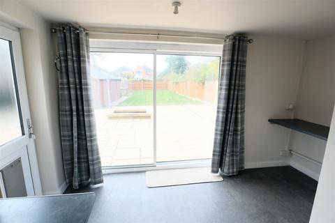 136 Braunston Road, Oakham, LE15 6RU