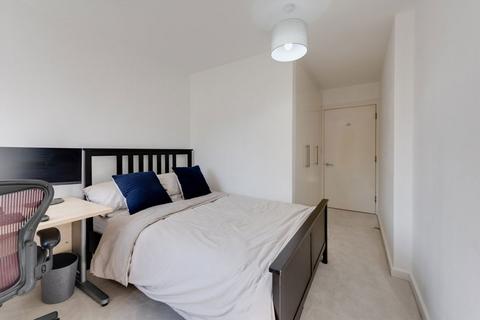 2 bedroom flat for sale, Gunnersbury Lane, London W3