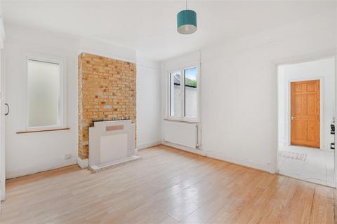 3 bedroom semi-detached house for sale, Chase Road, Epsom