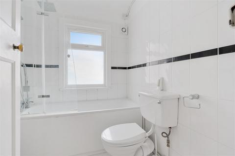 32 Chase Road, Epsom, KT19 8TL