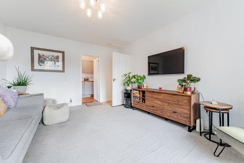 2 bedroom flat for sale, Northland Drive, Flat 0/2, Scotstoun, Glasgow, G14 9BA