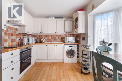 44 Cardinal Close, Worcester Park, KT4 7EH