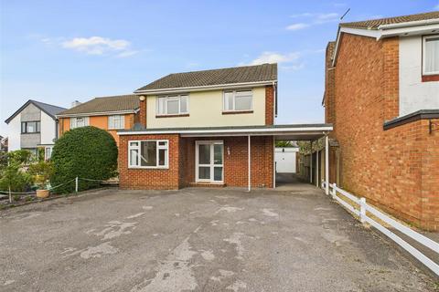 3 bedroom detached house for sale, St. Cuthberts Close, Locks Heath, Southampton