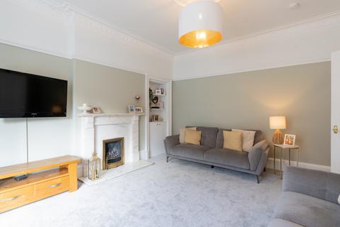 37 Cairnhill Road, Airdrie, ML6 9HA