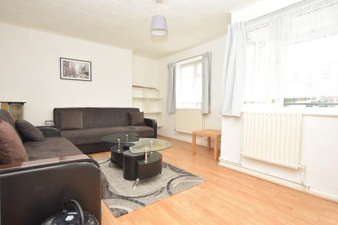 3 bedroom maisonette to rent, Caldwell Street Stockwell SW9