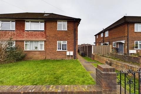 2 bedroom maisonette to rent, West Mead, Ruislip, HA4