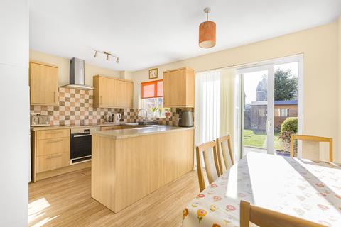 3 bedroom end of terrace house for sale, Poppyfields, Welwyn Garden City, Hertfordshire, AL7 2HJ