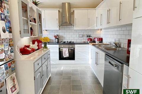 86 Blackburn Avenue, Wolverhampton, WV6 9LQ