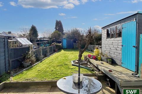 86 Blackburn Avenue, Wolverhampton, WV6 9LQ