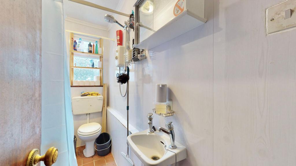 Annex Wet Room