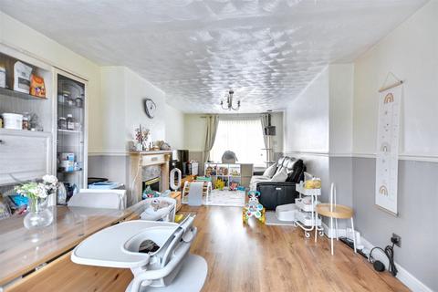 3 bedroom end of terrace house for sale, Wendling Gardens, Nottingham