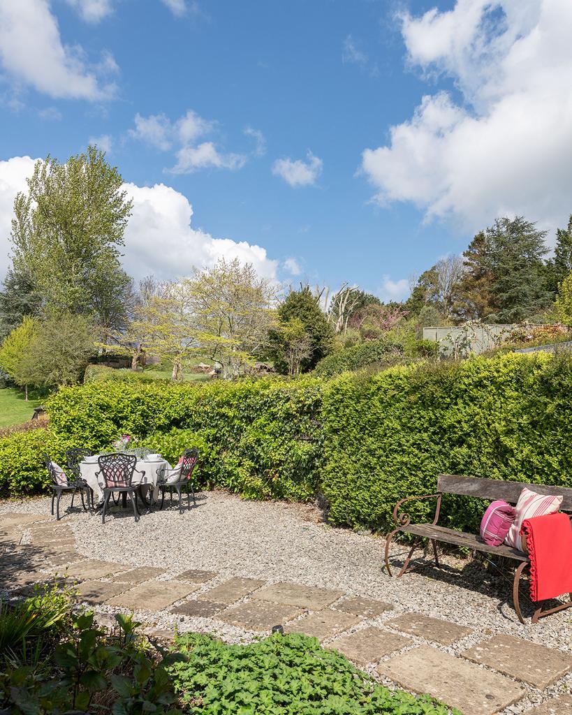 The Nook, Lower Street, Dittisham Garden