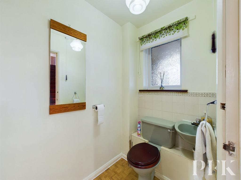 Cloakroom WC
