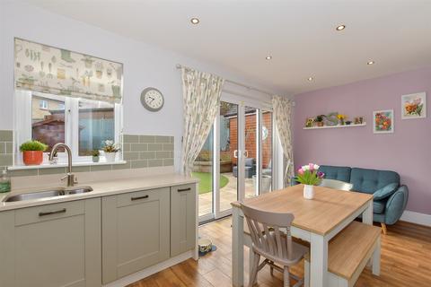 3 bedroom semi-detached house for sale, Thomas Road, Aylesford, Kent