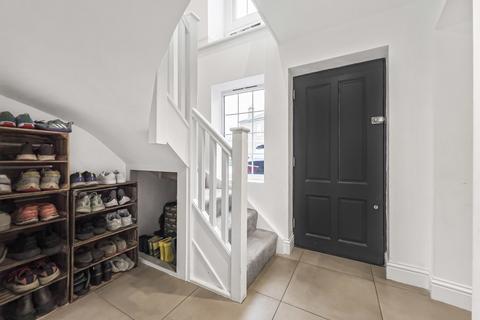 5 bedroom end of terrace house for sale, Wraysbury Road, Staines-upon-Thames, Surrey, TW18