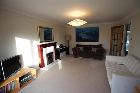 4 bedroom house to rent, Forbes Place, St. Andrews