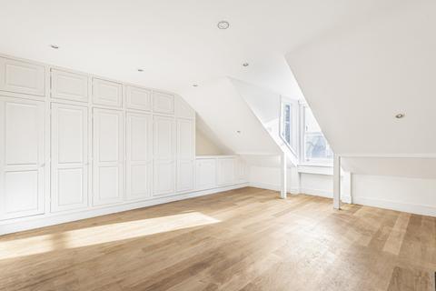North End Crescent, West Kensington, W14