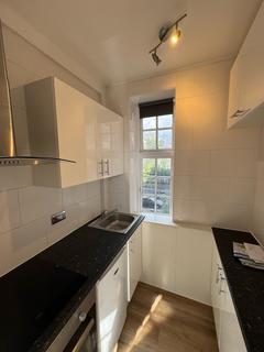 Studio to rent, Grove End Road, London NW8