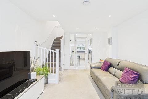 2 bedroom end of terrace house for sale, Ivy Gardens, Hastings