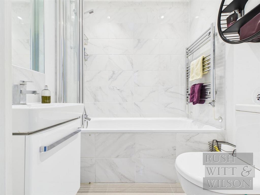 CAM03417 G0-PR0574-STILL005.jpg