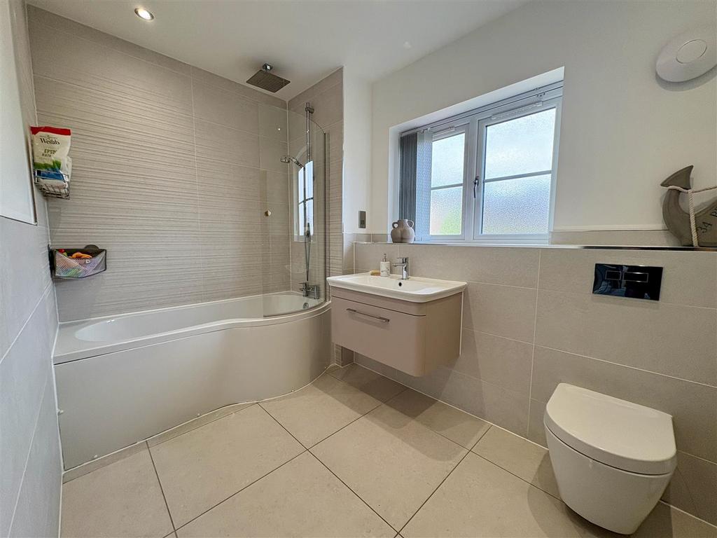 Family bathroom