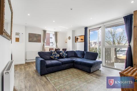 3 bedroom flat for sale, Peregrine Point, 3, Alma Road, London, EN3