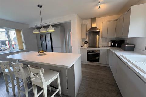 11 Birches Road, Codsall, Wolverhampton, WV8 2JF