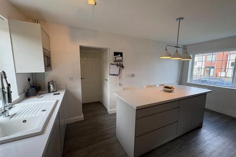 11 Birches Road, Codsall, Wolverhampton, WV8 2JF