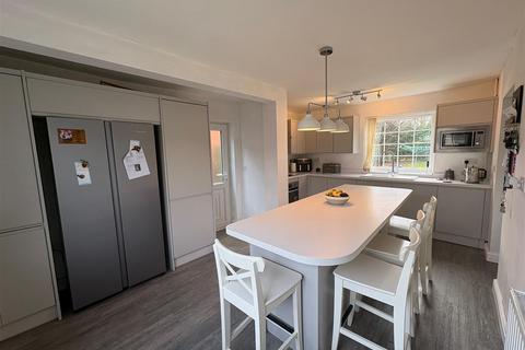 11 Birches Road, Codsall, Wolverhampton, WV8 2JF