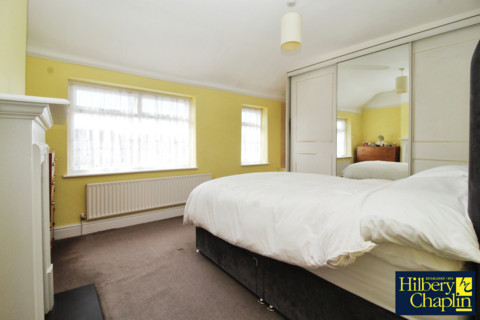 154 Burnway, Hornchurch, RM11 3SQ