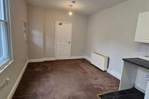 1 bedroom flat to rent, High Street, Maidstone